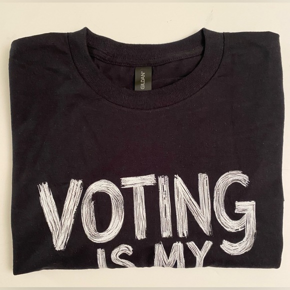 NEW! Graphic VOTE  2024 short sleeves T-shirt, size Large… - Picture 2 of 2